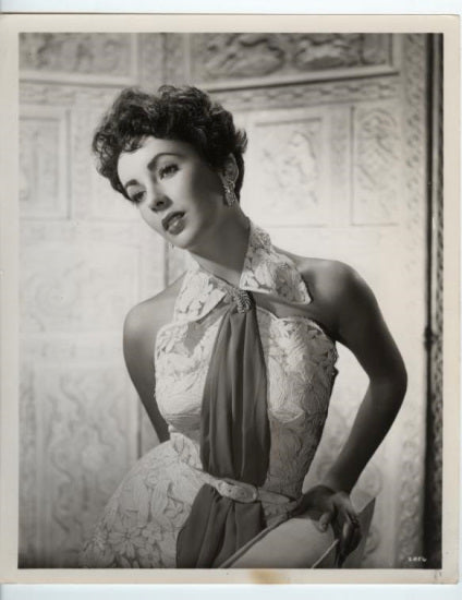 Elizabeth Taylor Photo (1952)
