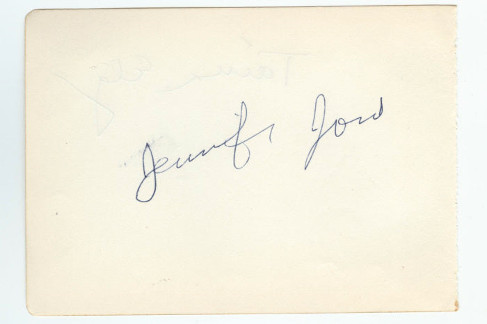 Jennifer Jones Autograph – Leading Lights Autographs